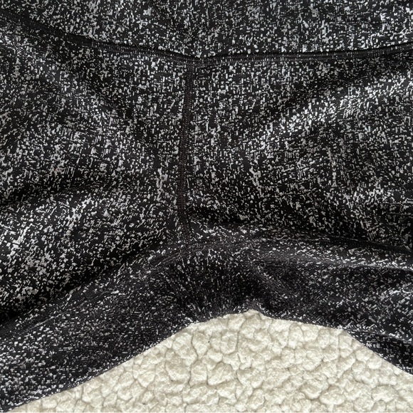 Lululemon Textured Leggings (25”) - Picture 6 of 6